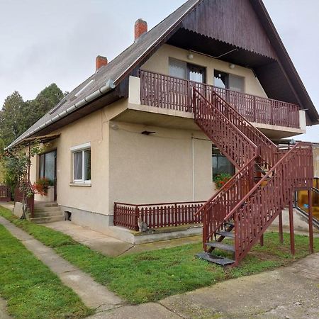 Panna Apartmanhaz Balatonlelle Εξωτερικό φωτογραφία