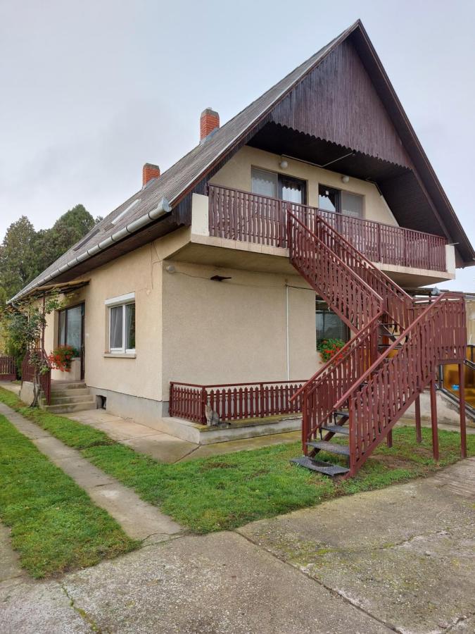 Panna Apartmanhaz Balatonlelle Εξωτερικό φωτογραφία
